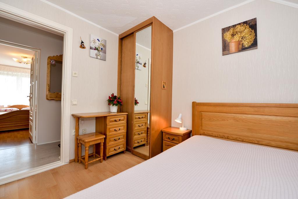 Guesthouse "Nakvyne Pas Zveja" Nagliu Street Ніда Екстер'єр фото