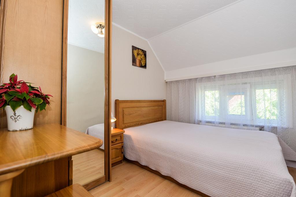 Guesthouse "Nakvyne Pas Zveja" Nagliu Street Ніда Екстер'єр фото
