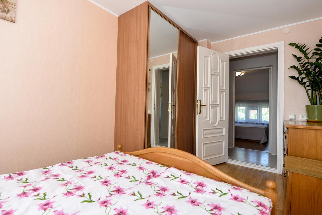 Guesthouse "Nakvyne Pas Zveja" Nagliu Street Ніда Екстер'єр фото